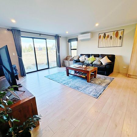 April Lodge Лейк Текапо Екстериор снимка