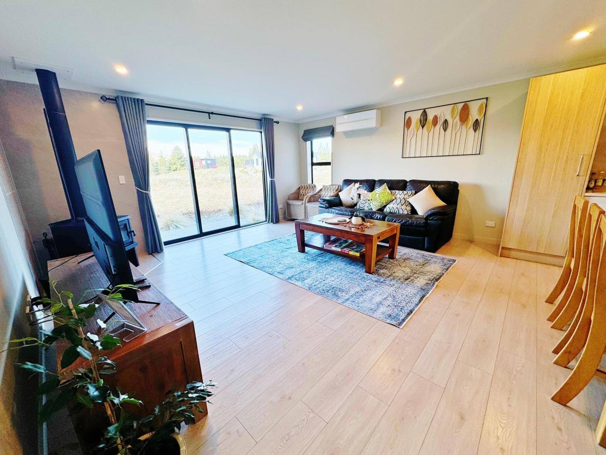 April Lodge Лейк Текапо Екстериор снимка